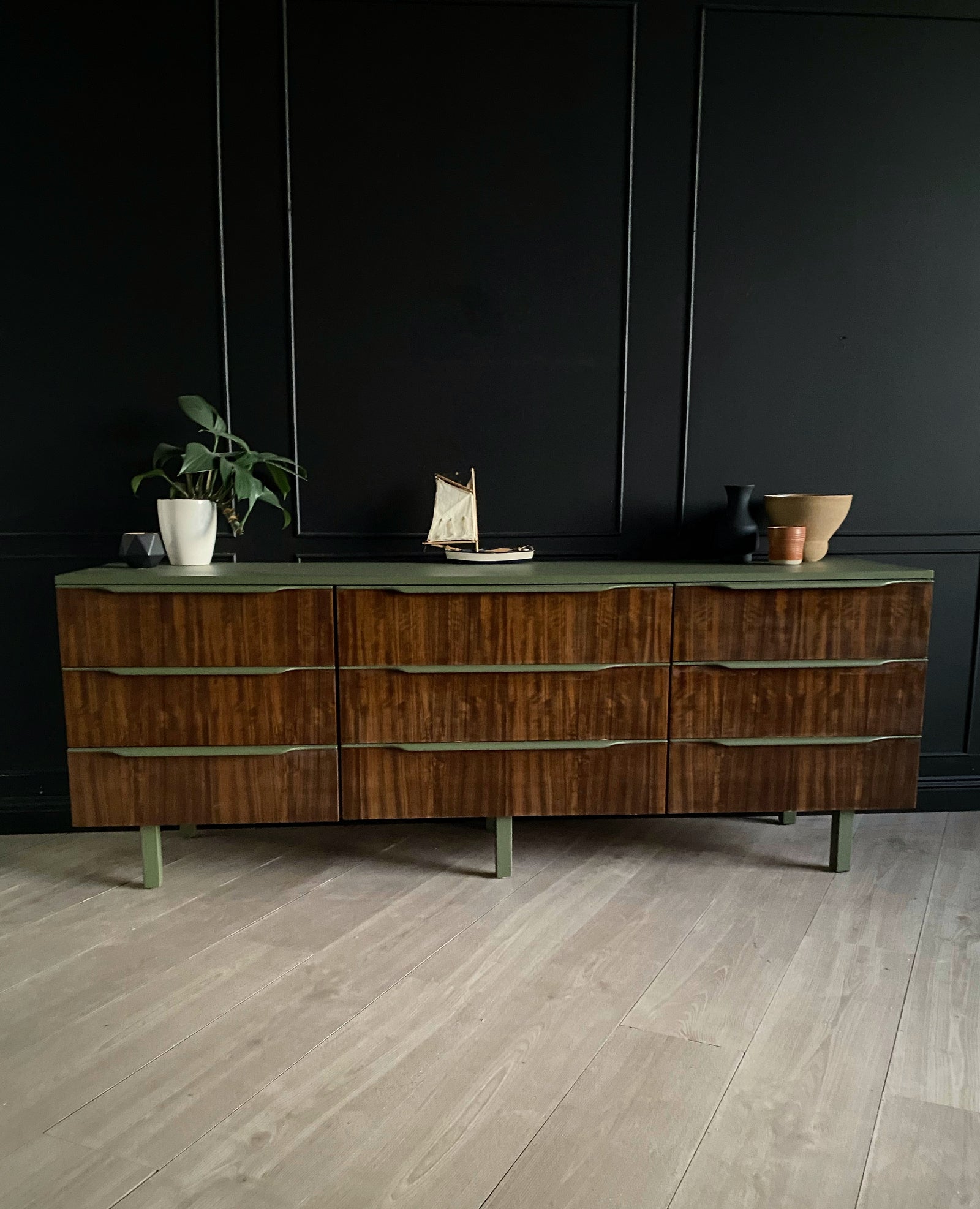 Macrob Furniture dresser green