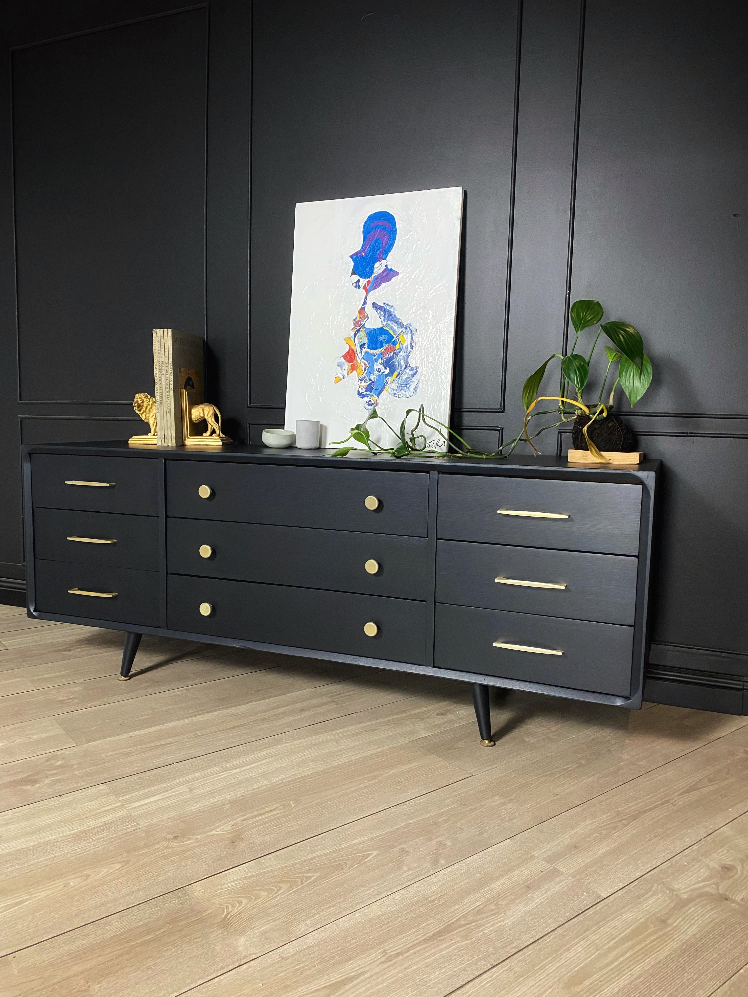 ‘KERBY’ DRESSER