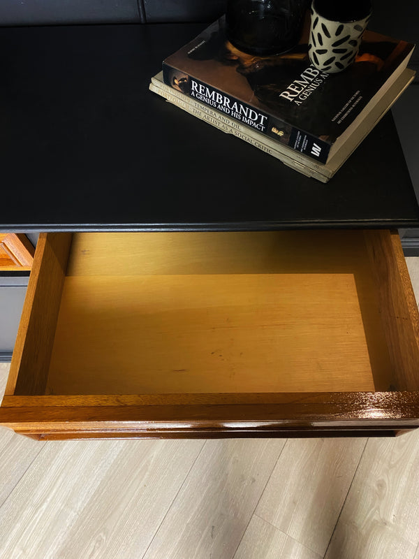 Noblett Furniture sideboard black, view 7