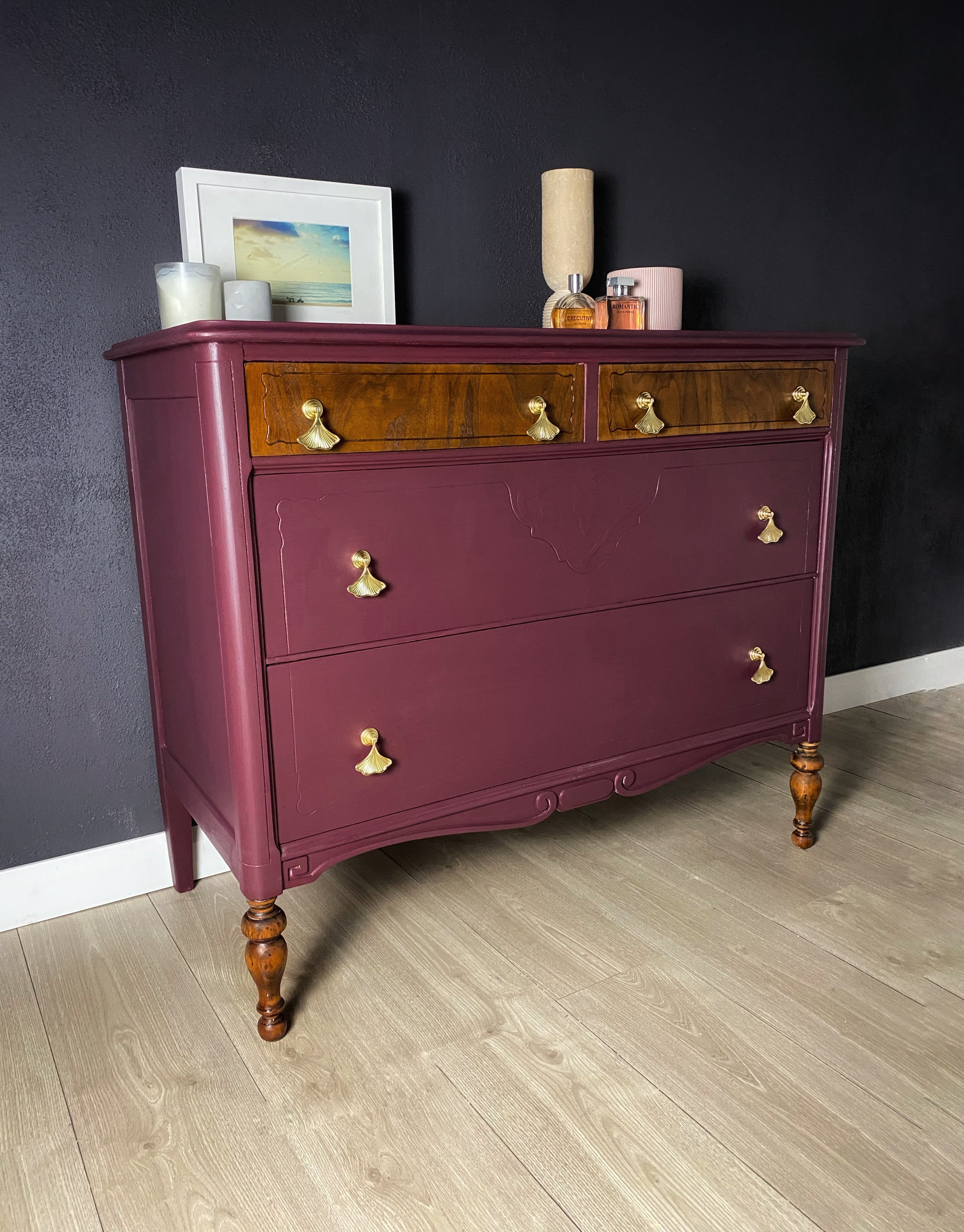 SIMPLY STUNNING DRESSER