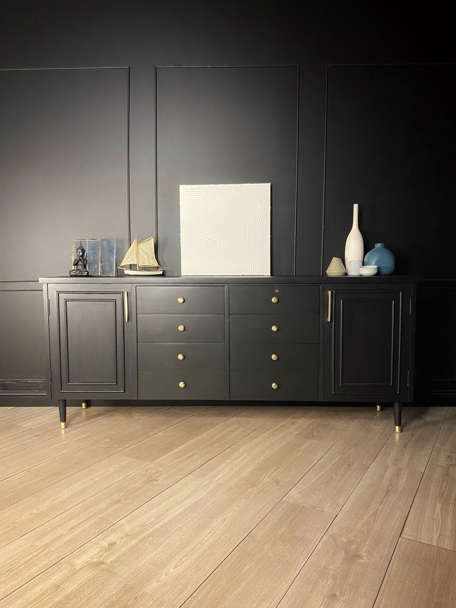 Mid-century sideboard black